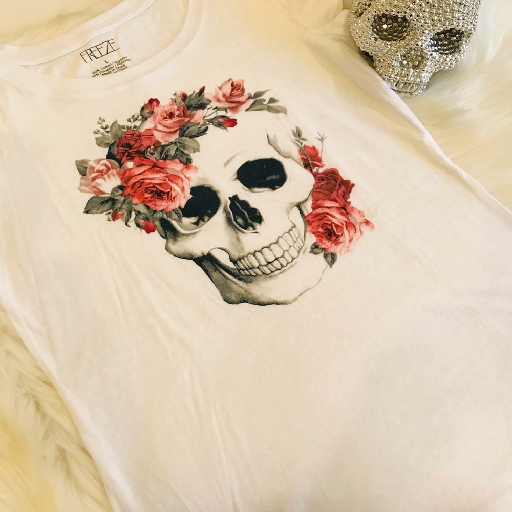 Skull & Roses tee